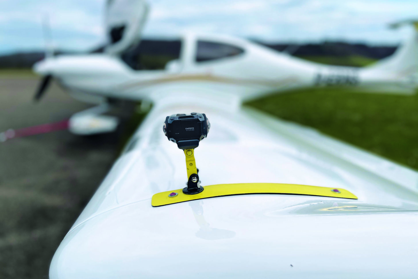 Montaggio di telecamere sugli aeromobili